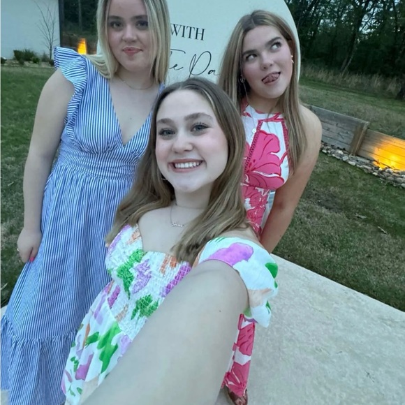 Meet your Posher, Viv - Picture 4 of 5